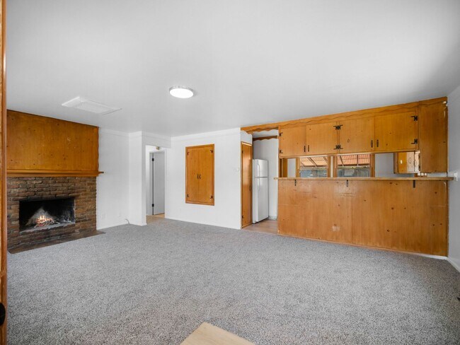 Building Photo - 203 W Cleveland Ave