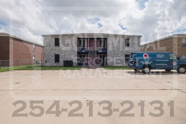 Primary Photo - 3402 Hereford Ln