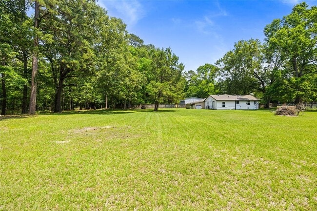 Building Photo - 20339 Pin Oak Loop