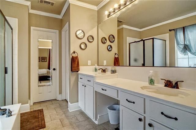 Master Bathroom - 7429 Buckskin Ct
