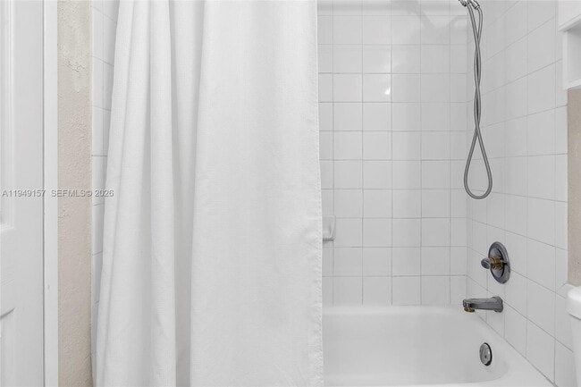 Building Photo - 2501 S Ocean Dr