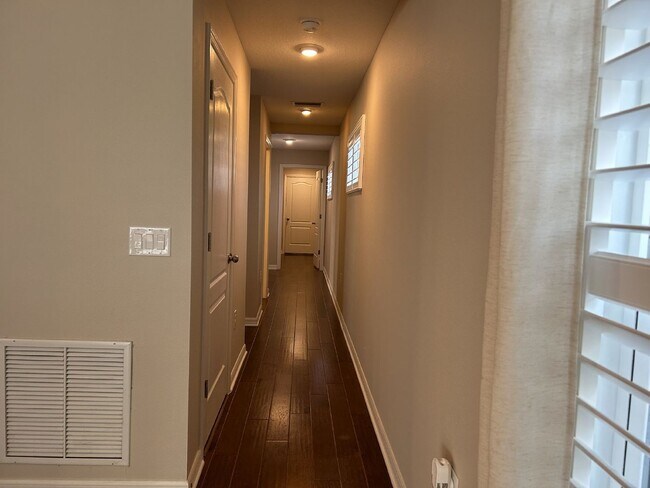 Building Photo - 12721 Sagewood Dr