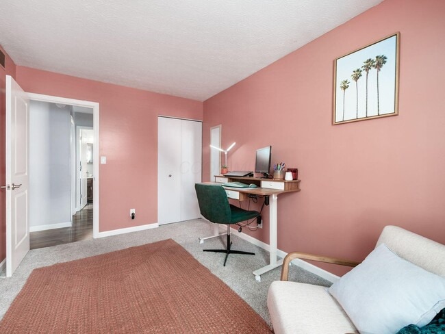 Building Photo - 8346 Seabright Dr