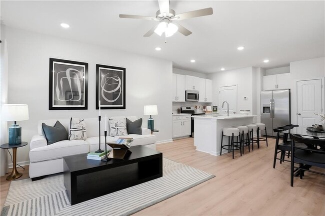 Building Photo - 205 Harrell Way