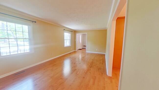Building Photo - 3314 Jura Dr