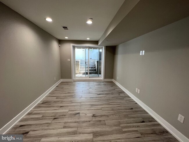 Building Photo - 1505 S 49th St