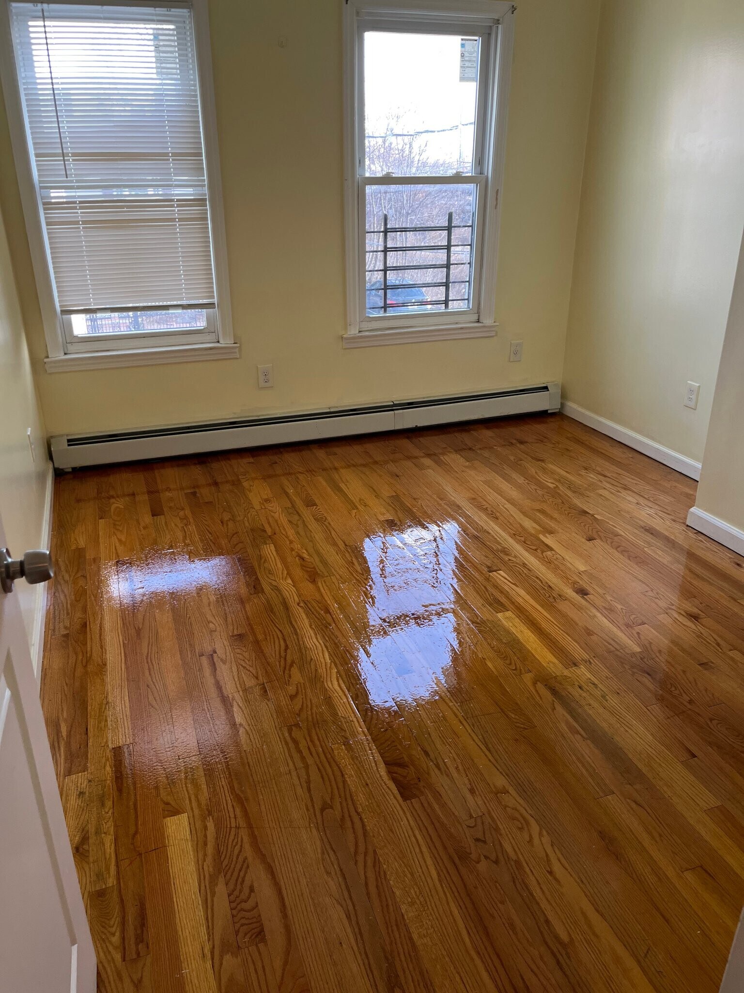 Building Photo - 462 S 7th Ave