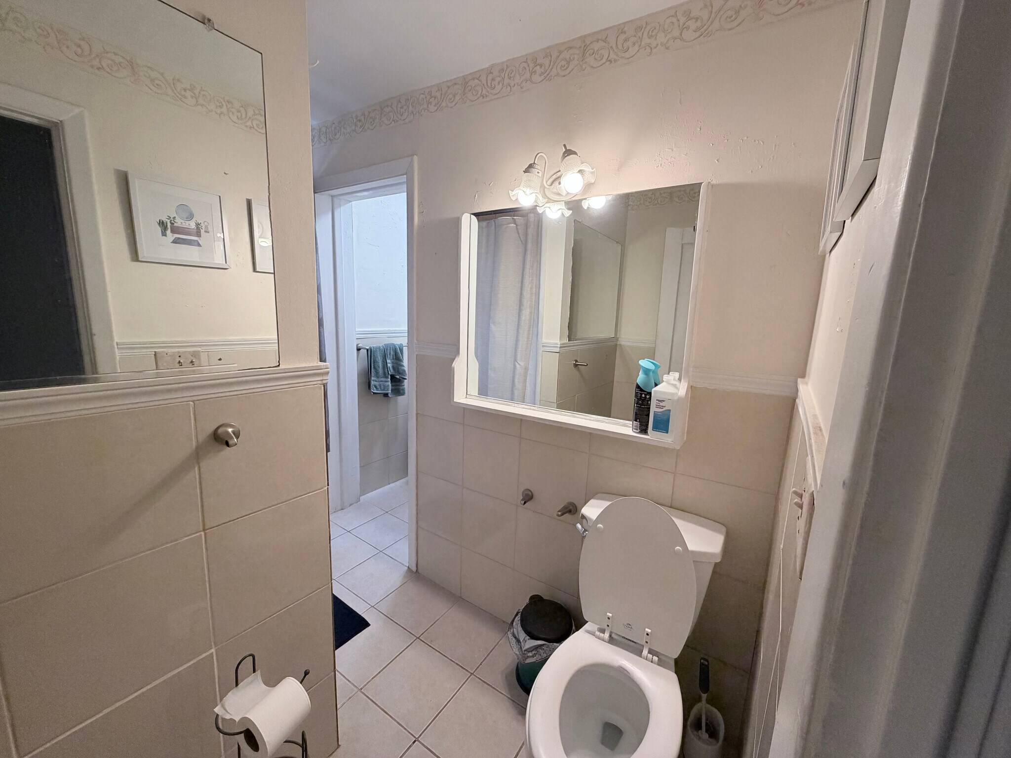 Building Photo - 1202 Churchill Ave