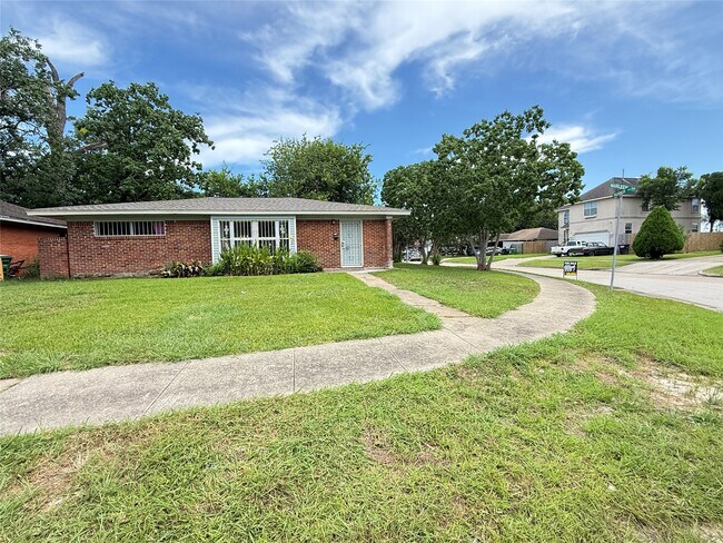 Building Photo - 1434 Marleen St
