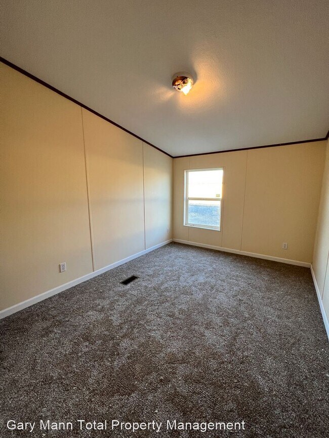 Building Photo - 4 br, 2 bath House - 6102 Rd 3 NE