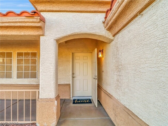 Building Photo - 122 Montesol Dr