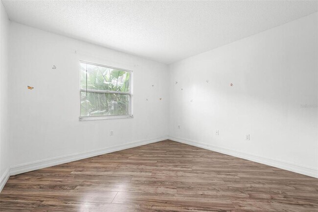 Building Photo - 3223 S Beneva Rd