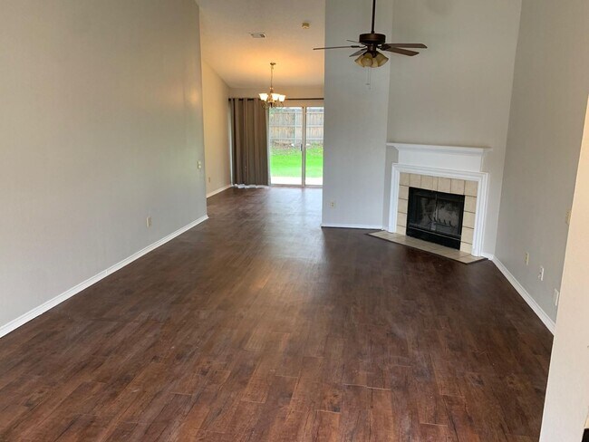 Building Photo - Cozy Home Keller ISD 76137