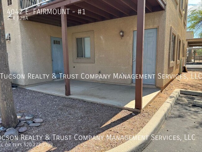 Building Photo - 4042 E. FAIRMOUNT-#1