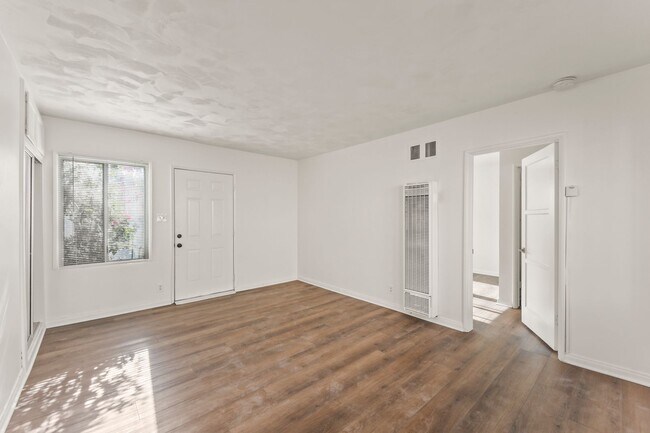 Building Photo - Washington Place