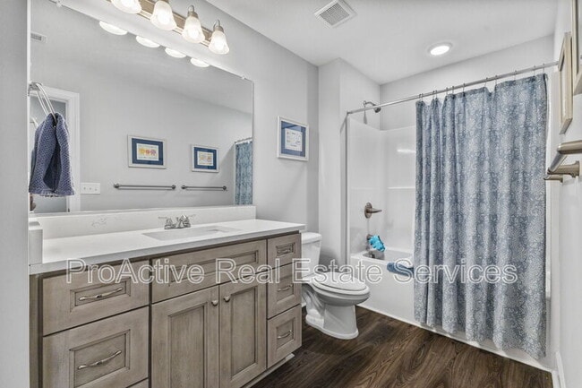 Building Photo - 9575 14th Bay St