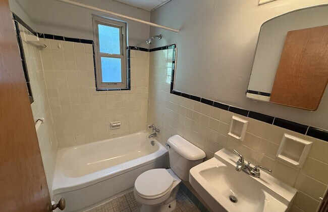 Interior Photo - Probasco 362