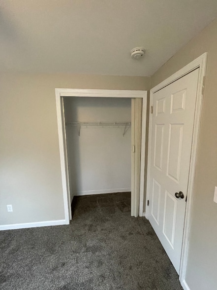 Building Photo - 1125 Vine St