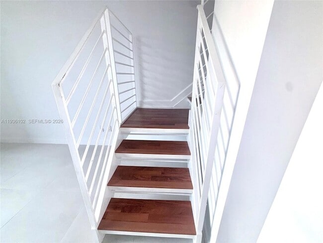 Building Photo - 60 SW 13th St