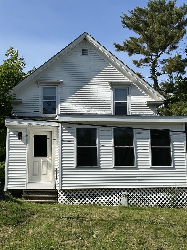 Primary Photo - 12 Island Ave