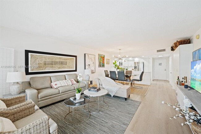 Building Photo - 5100 N Ocean Blvd