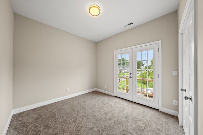Building Photo - 7996 Humie Olive Rd