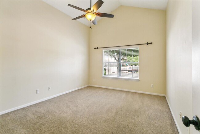 Building Photo - 38 Angelia Way