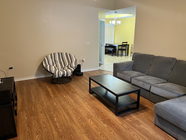 Building Photo - 1207 Chimera Ln