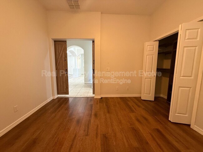 Building Photo - 23012 N 38th Pl