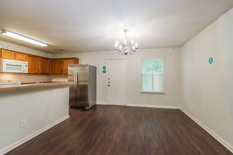 Building Photo - 4422 Cannongate Dr