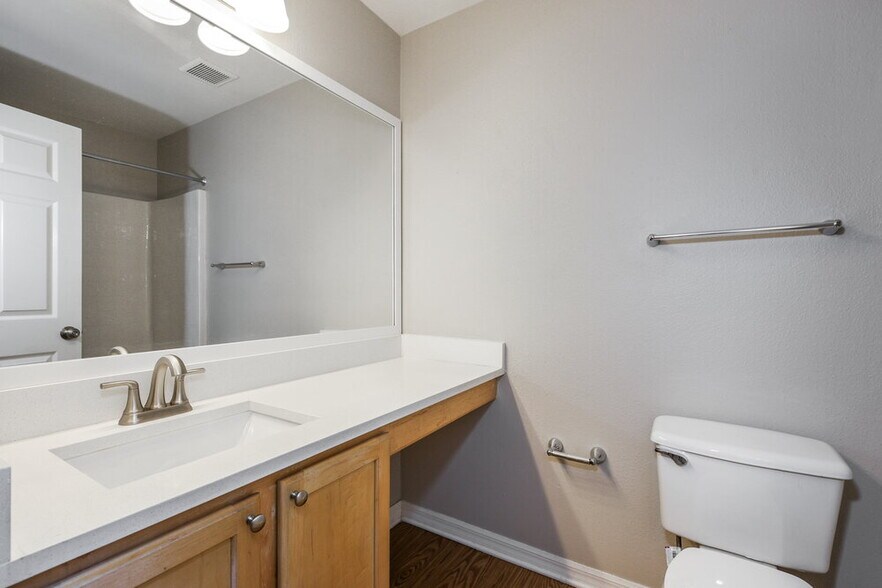 Building Photo - 4712 Newbourne Way