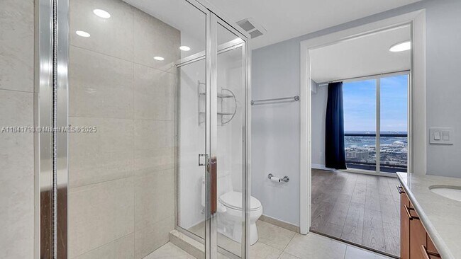 Building Photo - 50 Biscayne Blvd