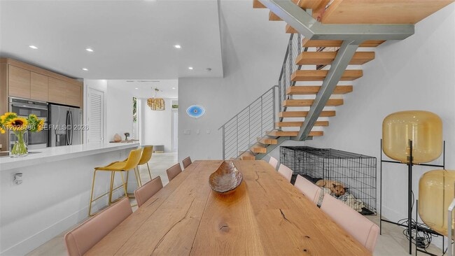 Building Photo - 3162 Hibiscus St