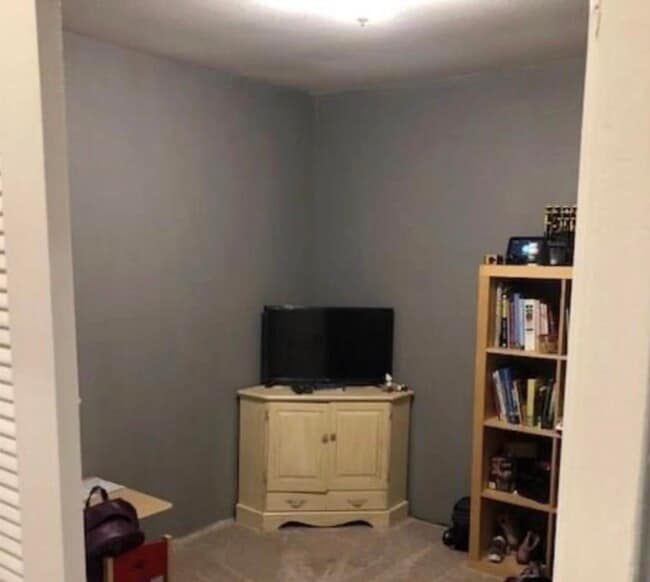 Building Photo - 5250 Riverlake Rd