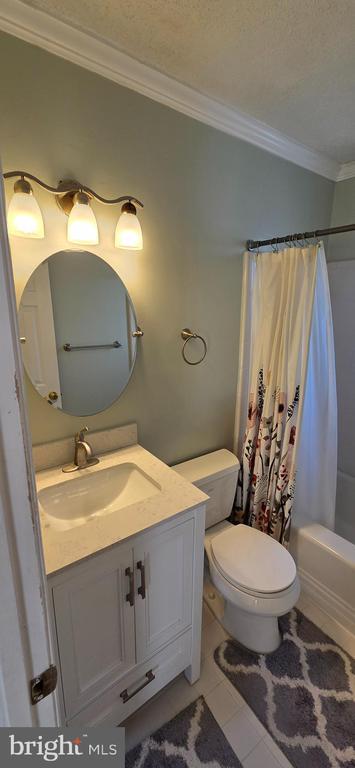 Building Photo - 2301 Farrington Ave