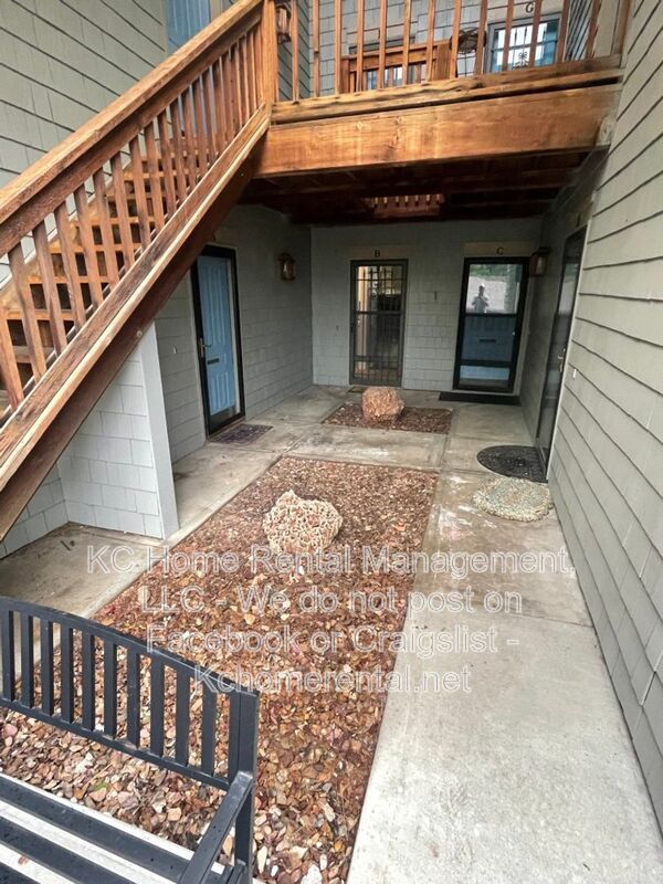 Building Photo - 12013 W 58th Pl