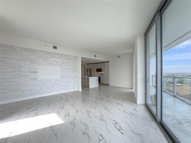 Building Photo - 2000 Metropica Wy