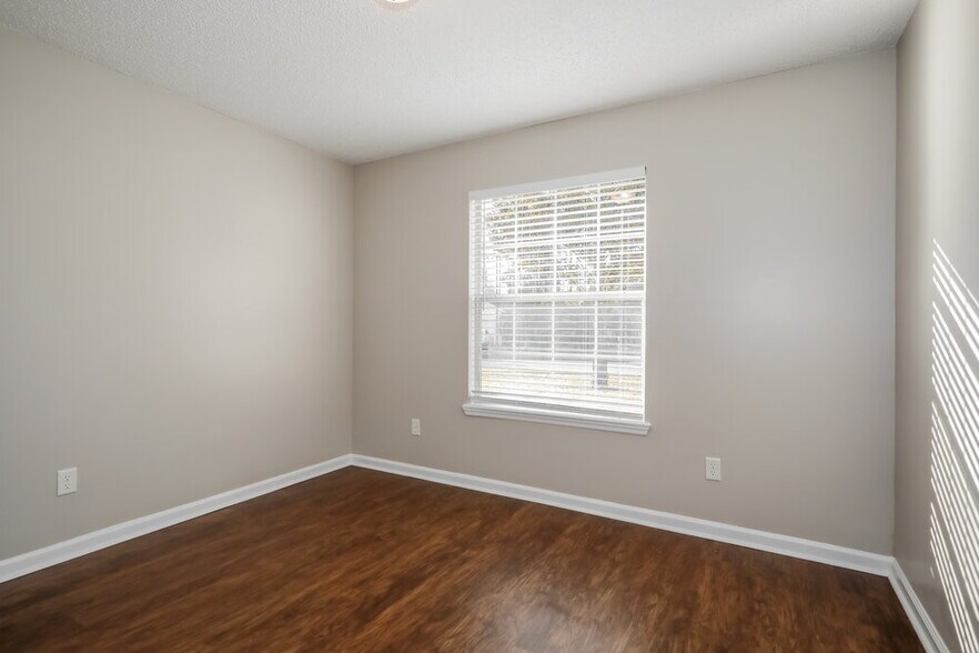 Building Photo - 2980 Brittany Bluff Dr