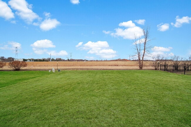 Building Photo - 4255 Fraser Cir
