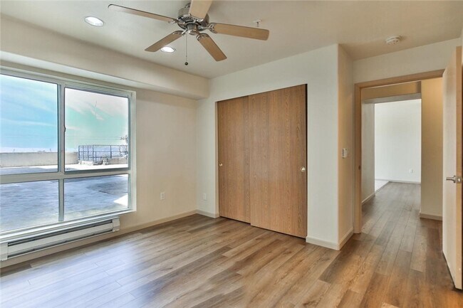 Building Photo - Cozy & Bright 2BD/2BTH Condo for Lease in ...