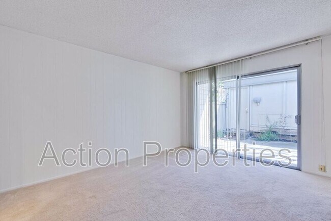 Building Photo - 71 Los Altos Square