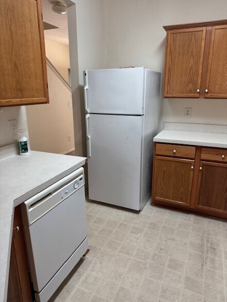 kitchen 2 - 306 Kiskadee Loop