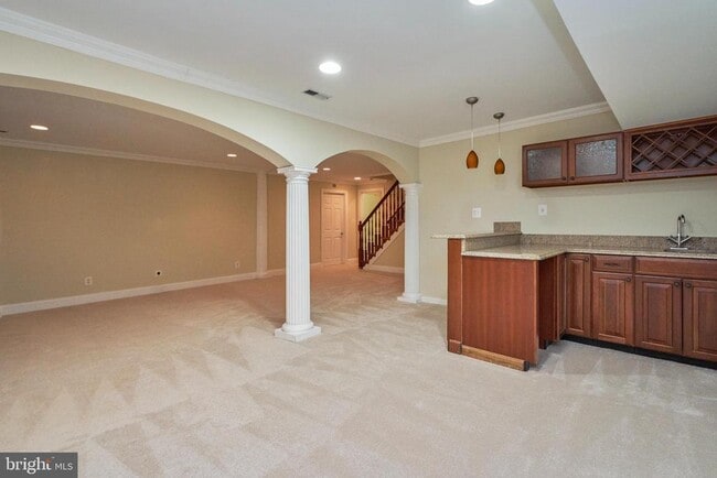 Building Photo - 500 Springvale Rd