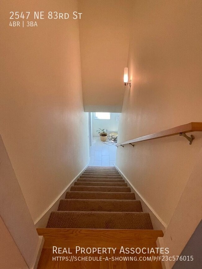 Building Photo - 2547 NE 83rd St