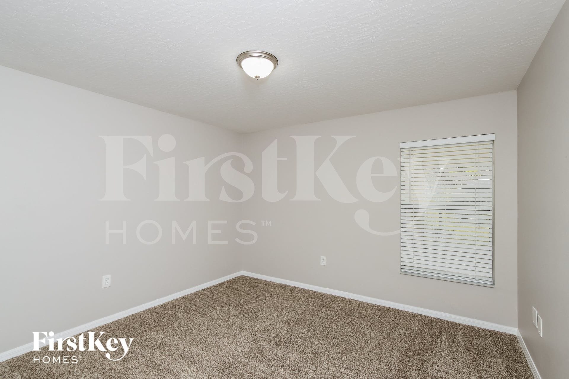 Building Photo - 766 Altara Ln NE