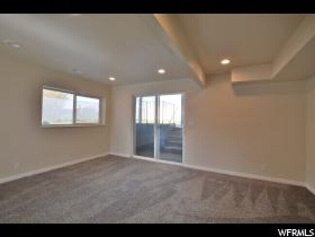 Building Photo - Beautifully Renovated Duplex in Salt Lake City