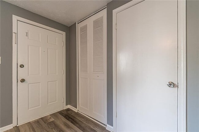 Building Photo - 806 Houndstooth Trail NW