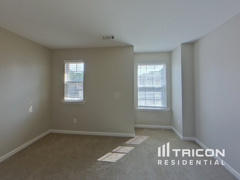 Building Photo - 3850 New Salem Ct