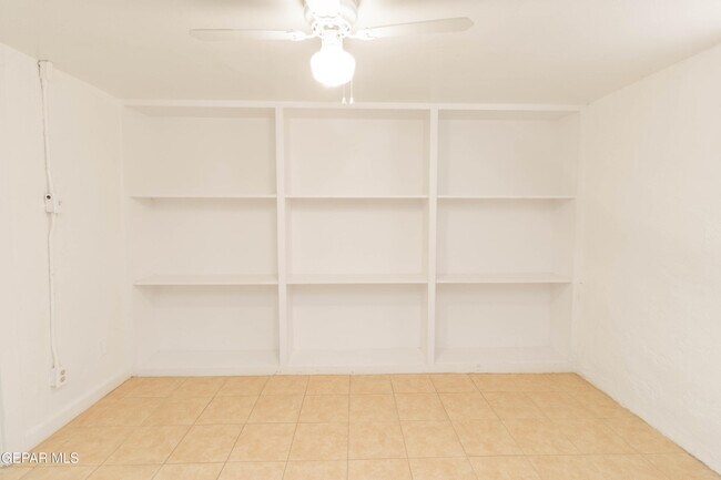 Building Photo - 1309 E Rio Grande Ave