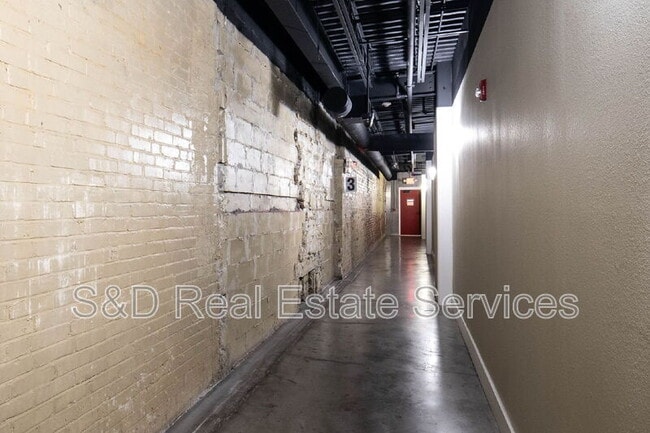 Building Photo - 125 N Kentucky Ave